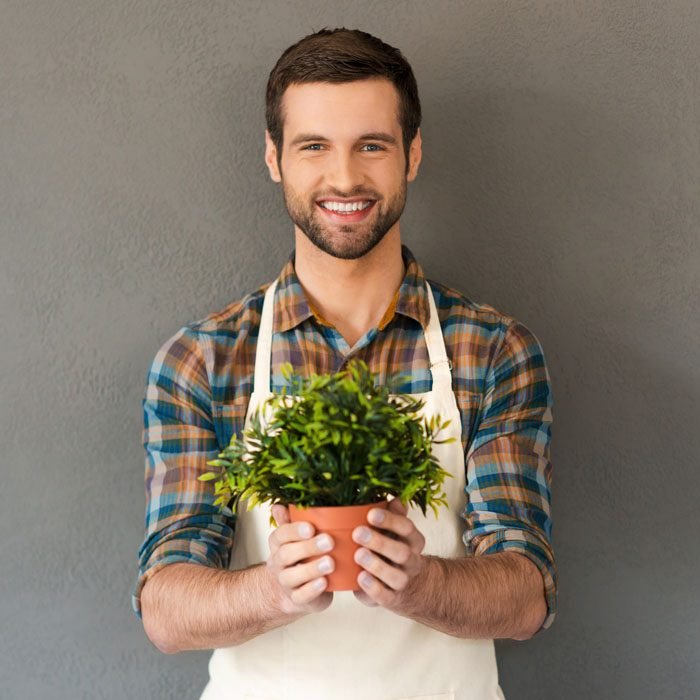 cheerful-gardener-2021-09-02-06-23-25-utc-1.jpg